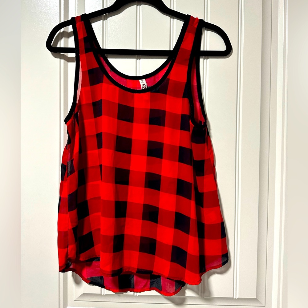 Mudd Top Size Medium